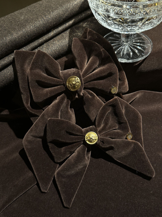 LE NOEUD VELOURS BRUN bouton